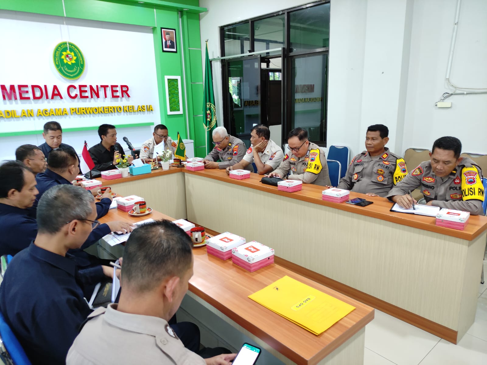 POLRES4