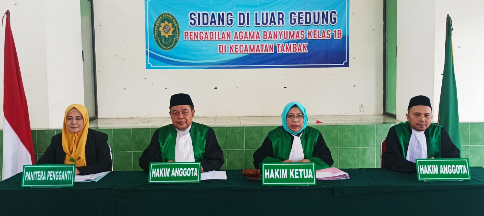 sidang di luar1